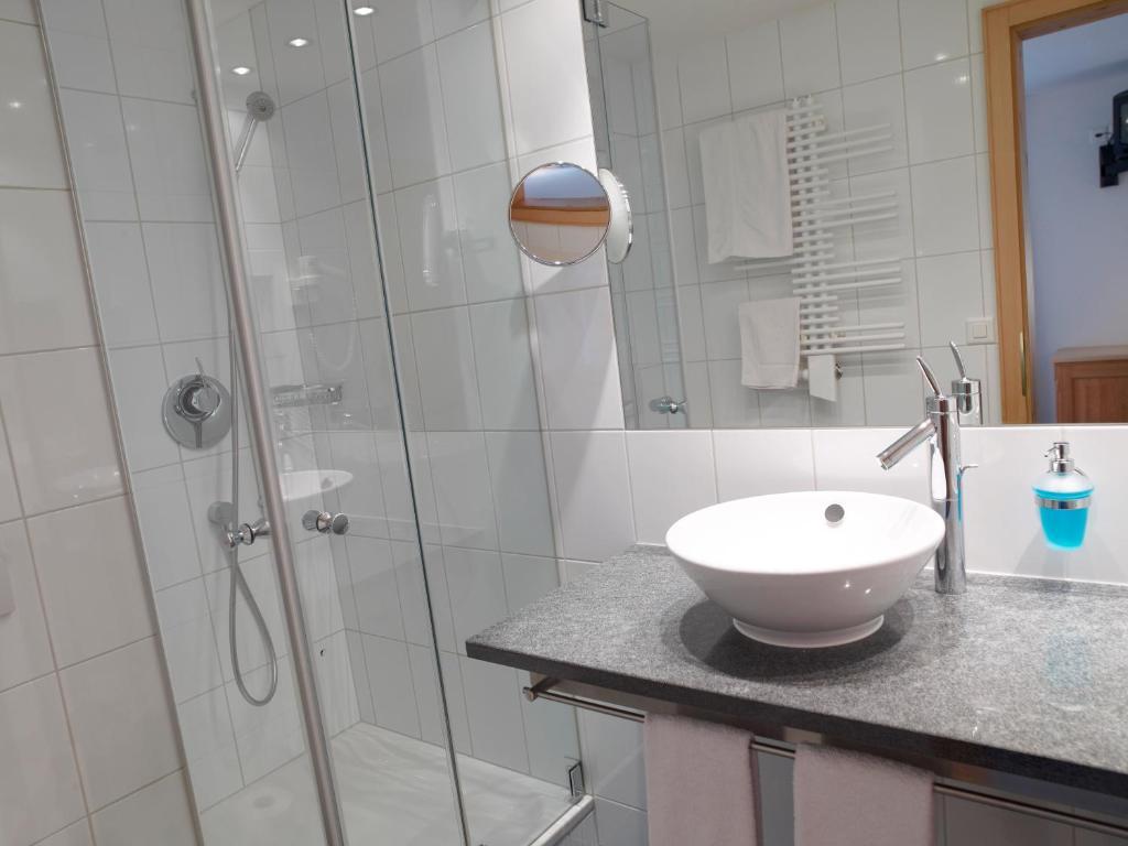 Hotel Alpina Parpan Phòng bức ảnh