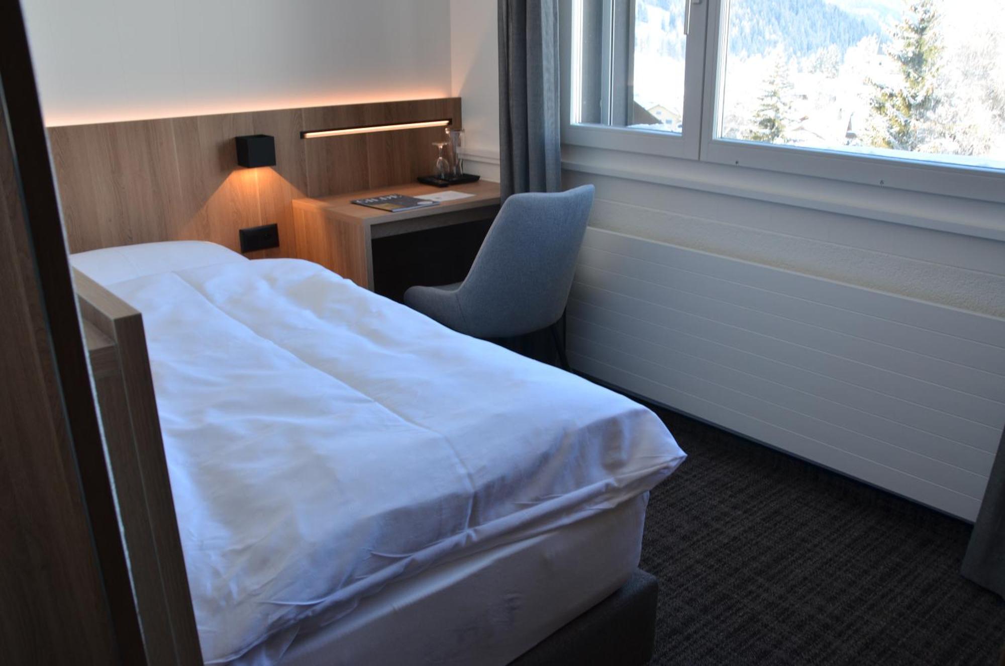 Hotel Alpina Parpan Ngoại thất bức ảnh