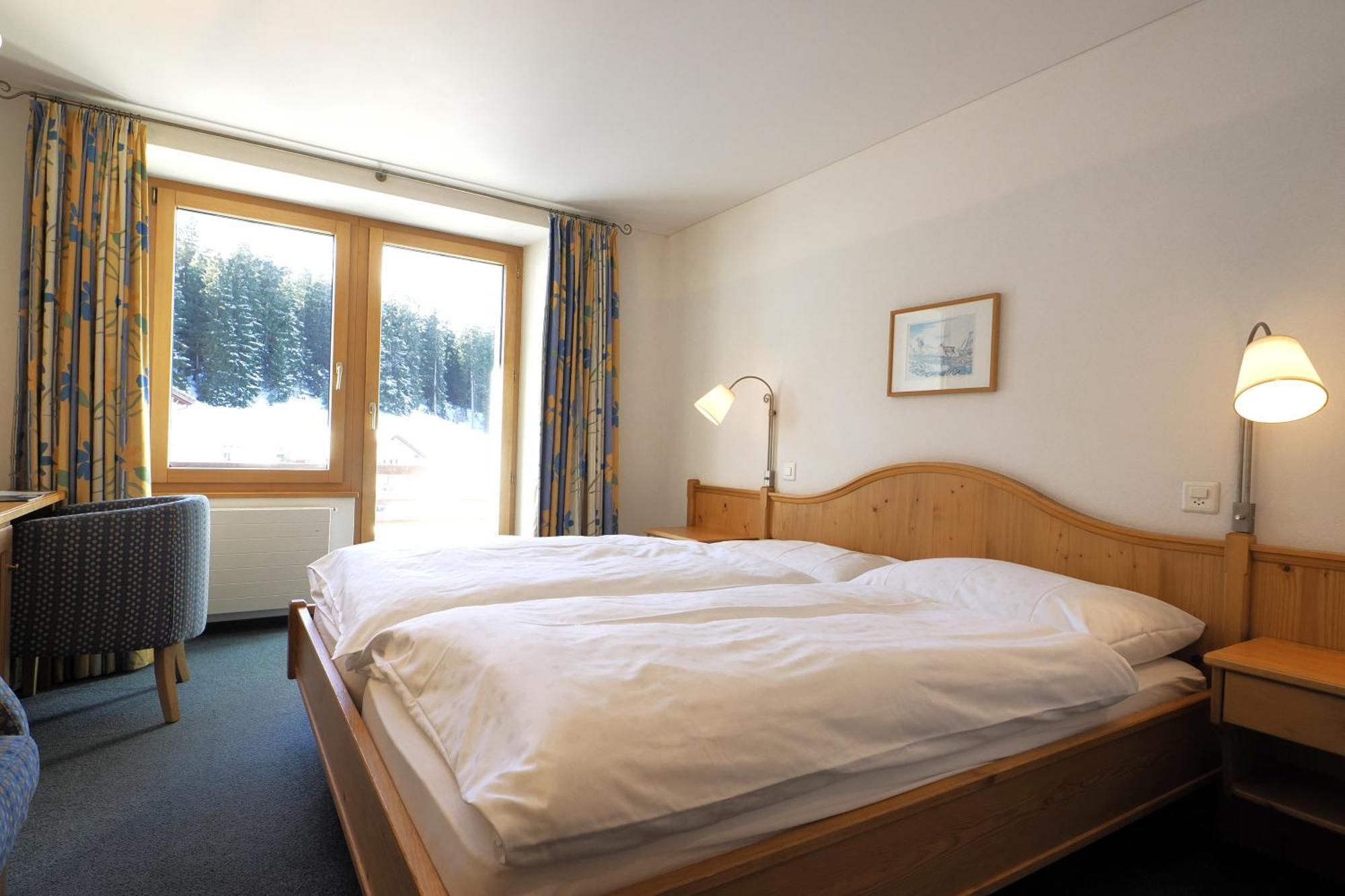 Hotel Alpina Parpan Ngoại thất bức ảnh