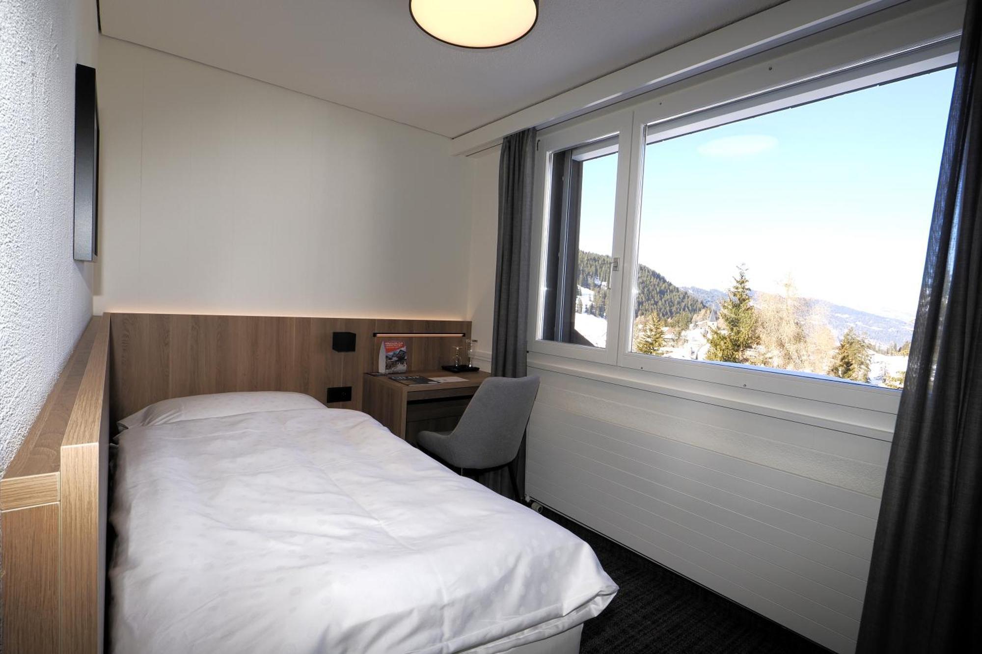 Hotel Alpina Parpan Ngoại thất bức ảnh